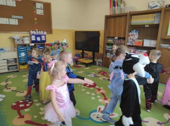 ad609bdd-13a6-4c26-a088-85d62cde3621.jfif